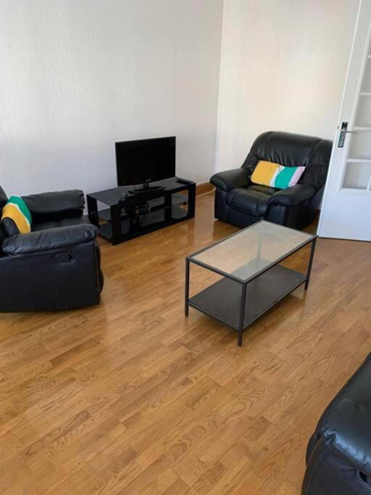 Reims Centre-Ville - 2 Chambres - 6 Personnes Au 1 Er Etage Esterno foto