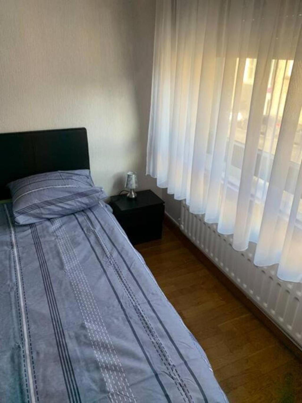 Reims Centre-Ville - 2 Chambres - 6 Personnes Au 1 Er Etage Esterno foto