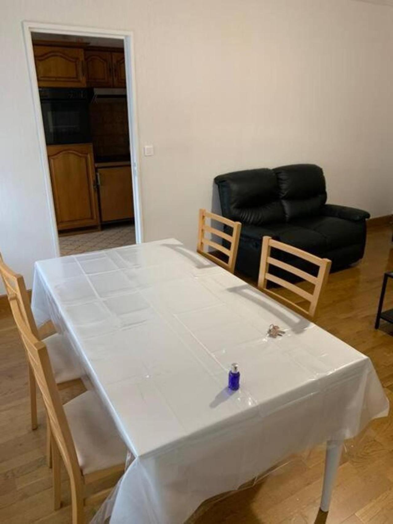 Reims Centre-Ville - 2 Chambres - 6 Personnes Au 1 Er Etage Esterno foto