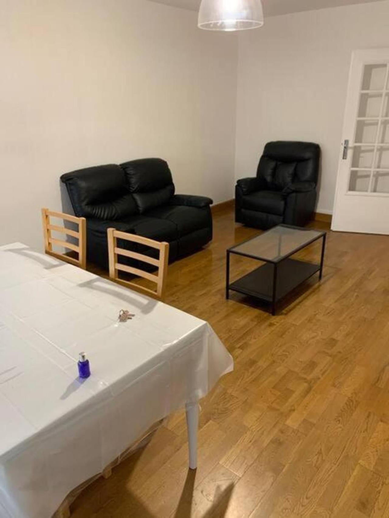 Reims Centre-Ville - 2 Chambres - 6 Personnes Au 1 Er Etage Esterno foto